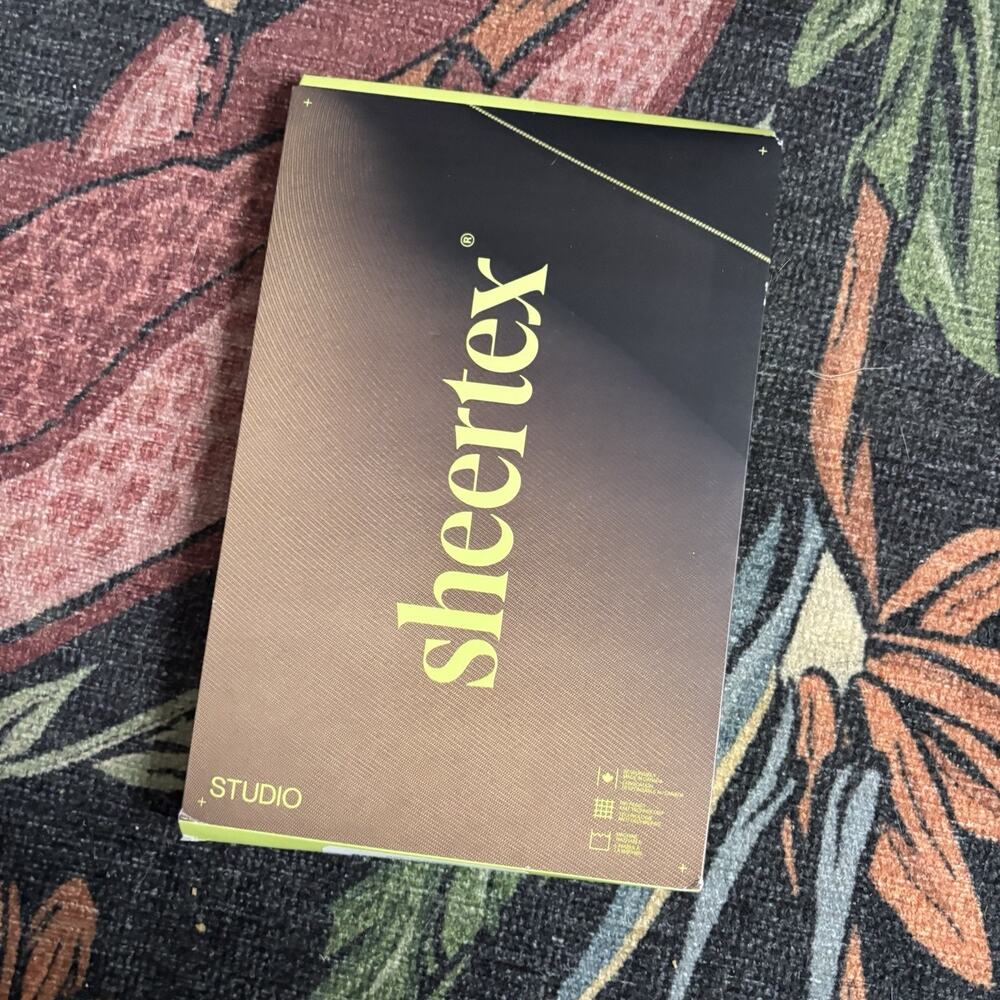 NIB Sheertex Classic Sheer Rip Resist Tights Black Womens Size M